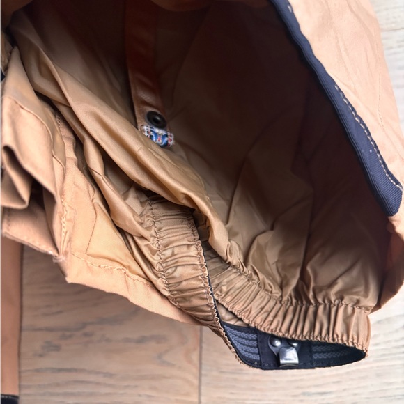 Burton Black and Multicolor Ski Jacket - Picture 11 of 12